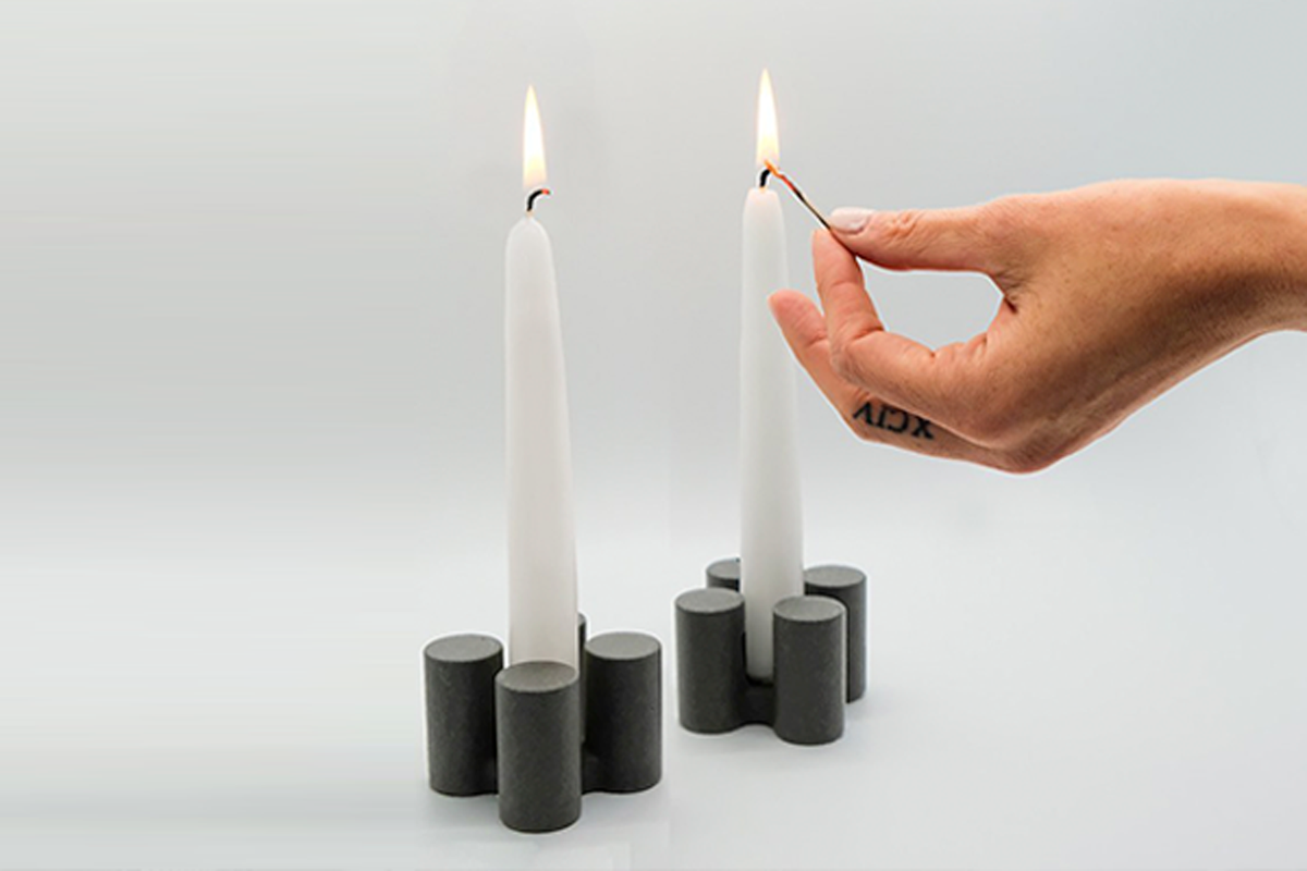 Black Sand Candle